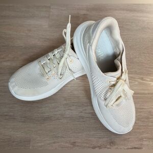 Kizik Women’s Knit Slip-On Lima Sneakers - Cream Eggshell White Handsfree 7.5